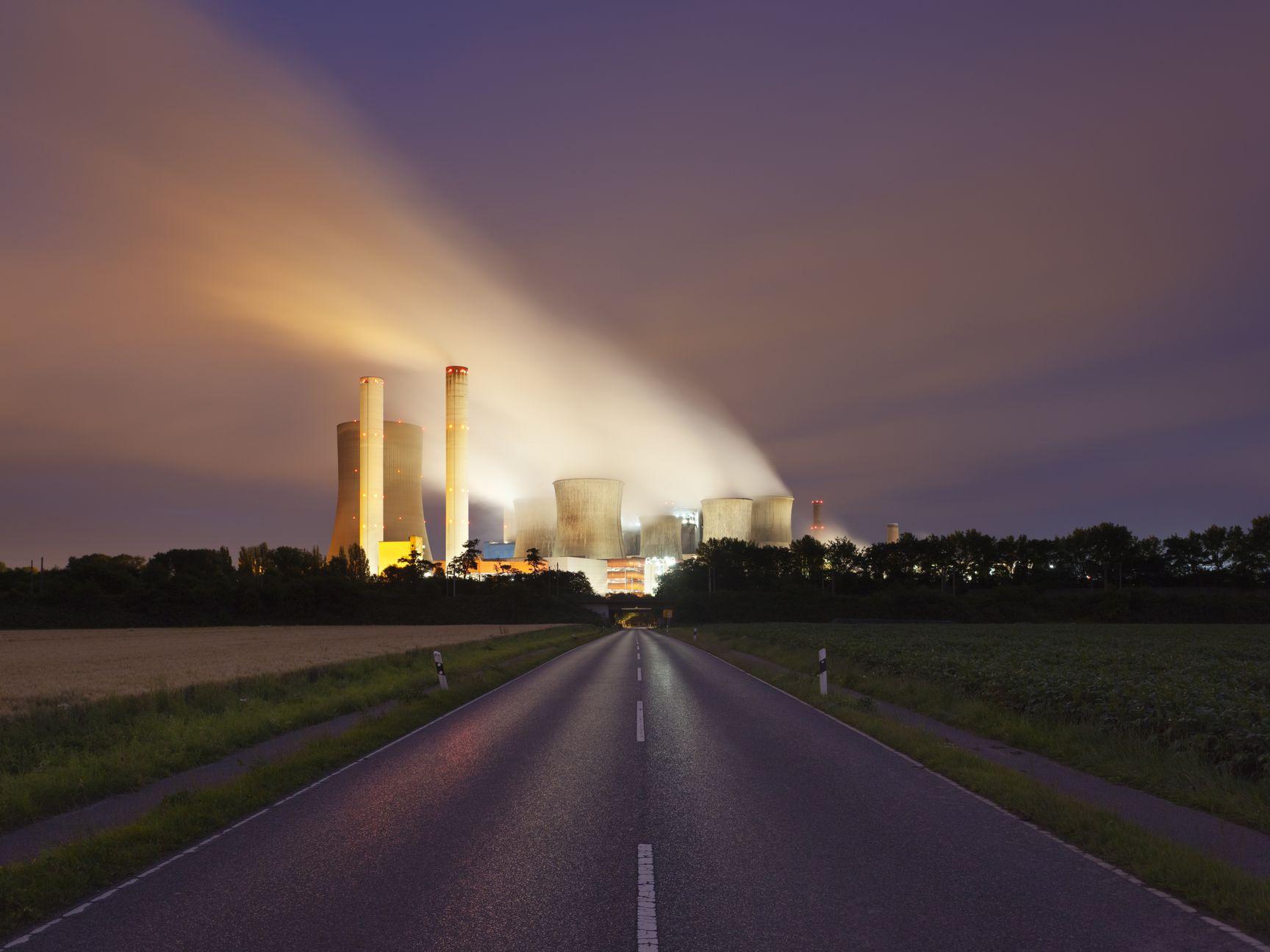 One of the applications for Kapsea's outdoor lighting solutions: Industrial plants One of the applications for Kapsea's outdoor lighting solutions: Industrial plants