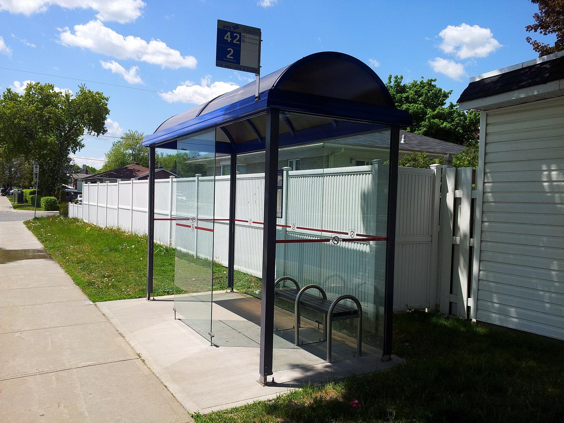 L'éclairage solaire Kapsea est idéal pour les équipements urbains isolés L'éclairage solaire Kapsea est idéal pour les équipements urbains isolés