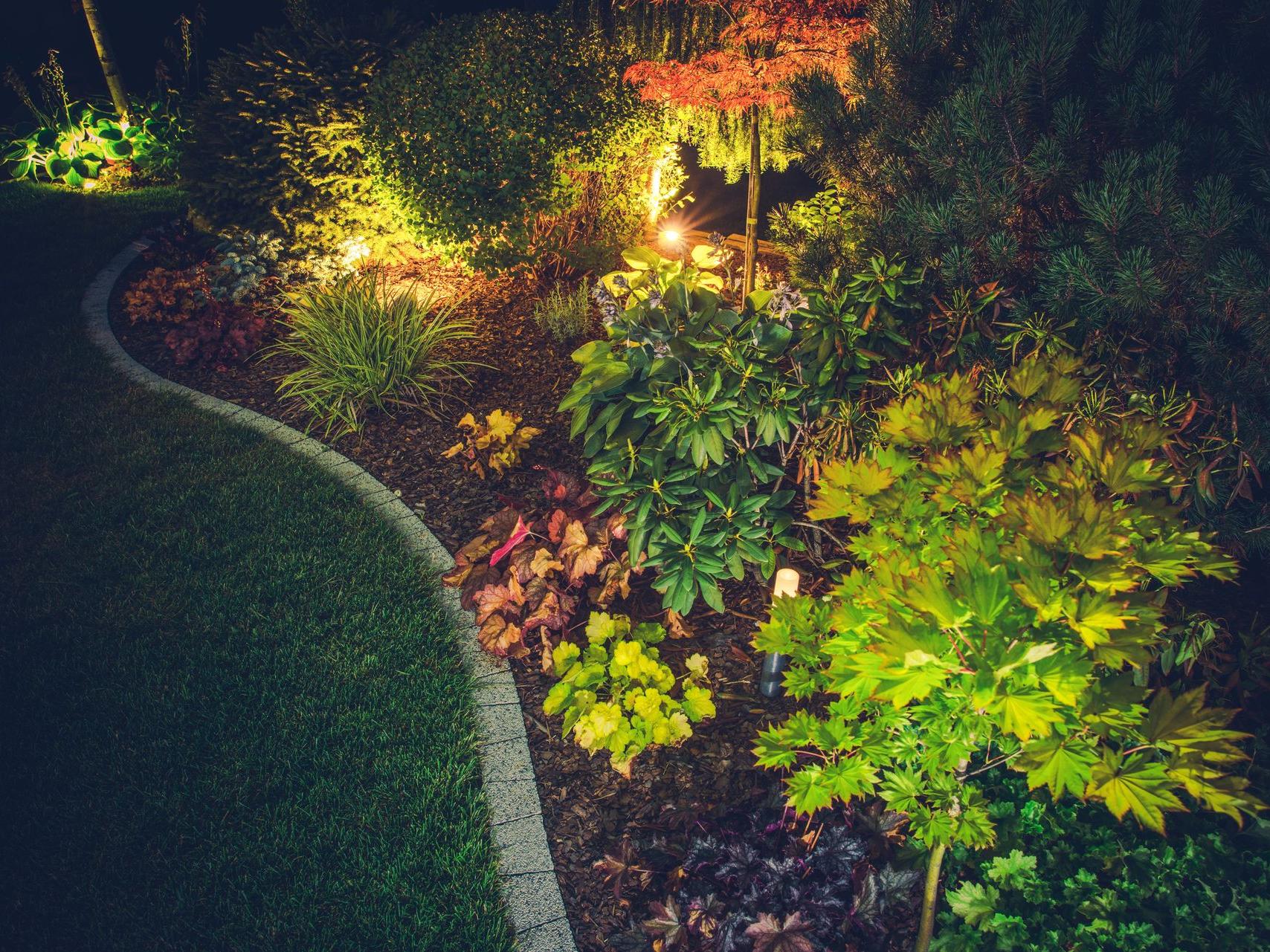 Les éclairages solaires Kapsea sont idéaux pour éclairer des parcs et jardins Les éclairages solaires Kapsea sont idéaux pour éclairer des parcs et jardins